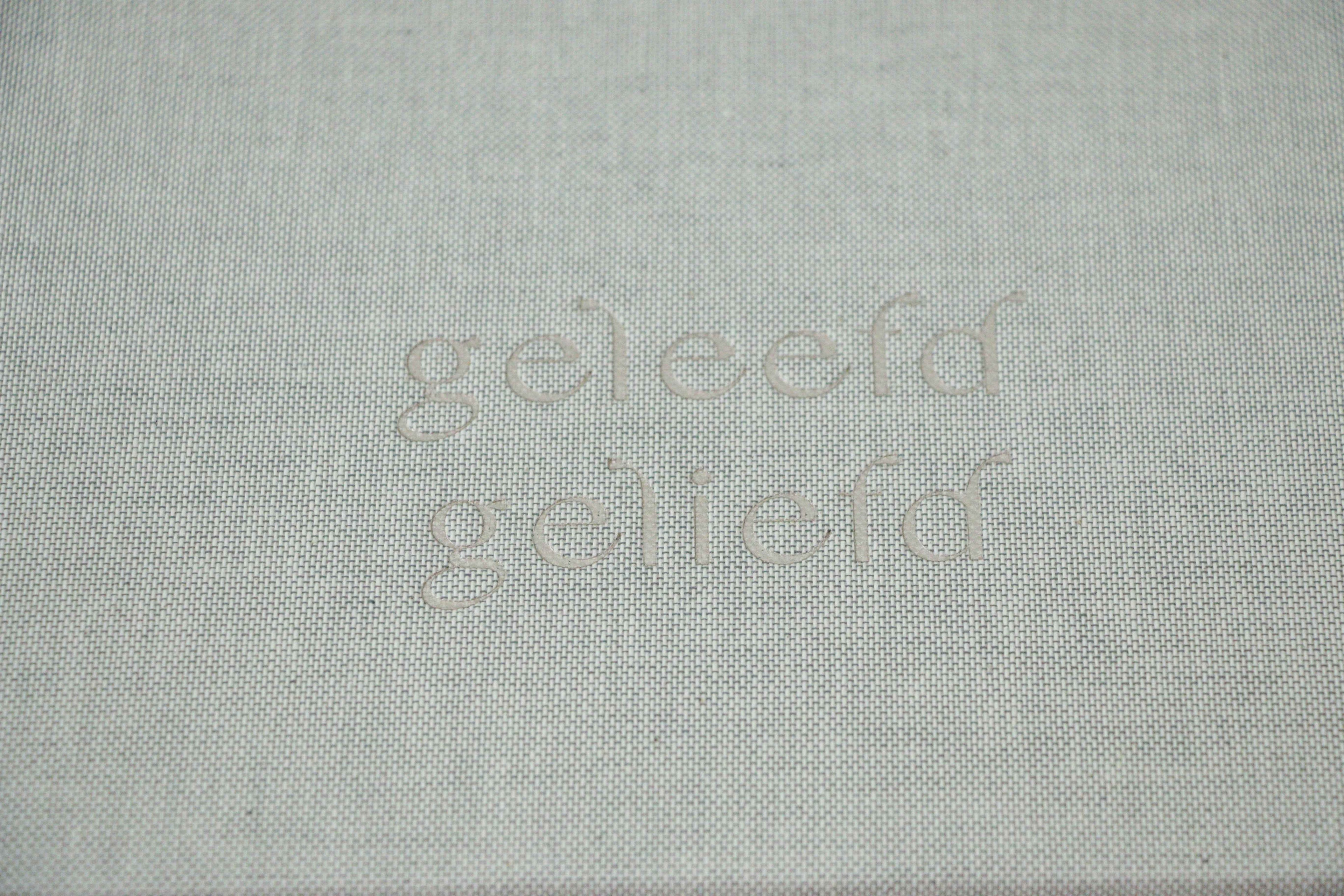 linnen koesterdoos 'geleefd, geliefd' - om zelf te vullen